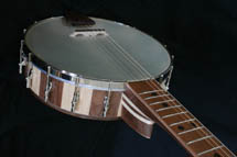 Banjo Side-Front